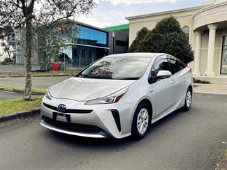 2019 Toyota PRIUS - Thumbnail