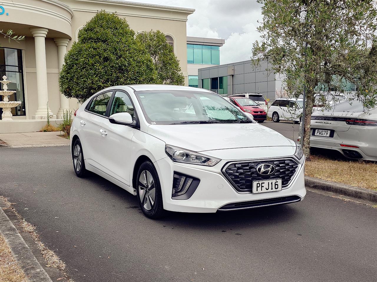 2022 Hyundai Ioniq