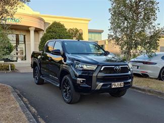 2022 Toyota Hilux - Thumbnail