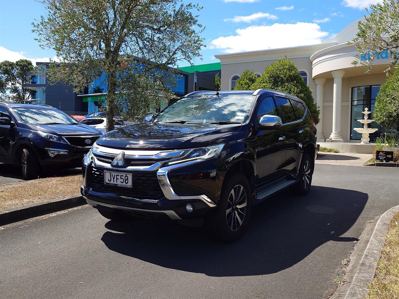 2016 Mitsubishi Pajero Sport