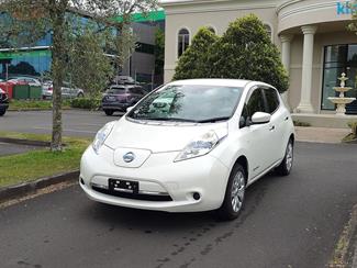 2016 Nissan LEAF - Thumbnail