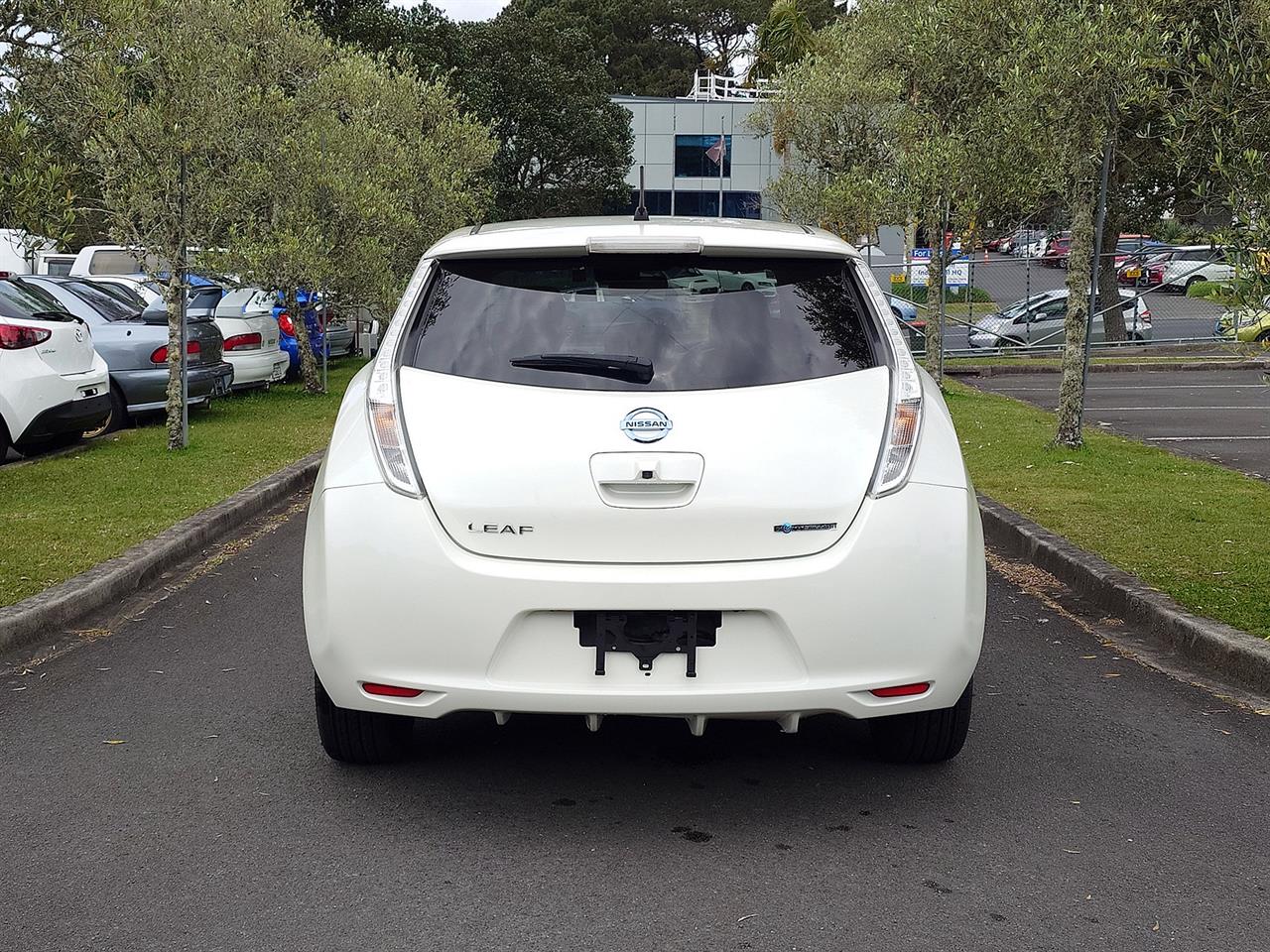 2016 Nissan LEAF