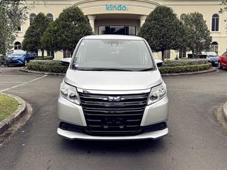 2016 Toyota NOAH - Thumbnail