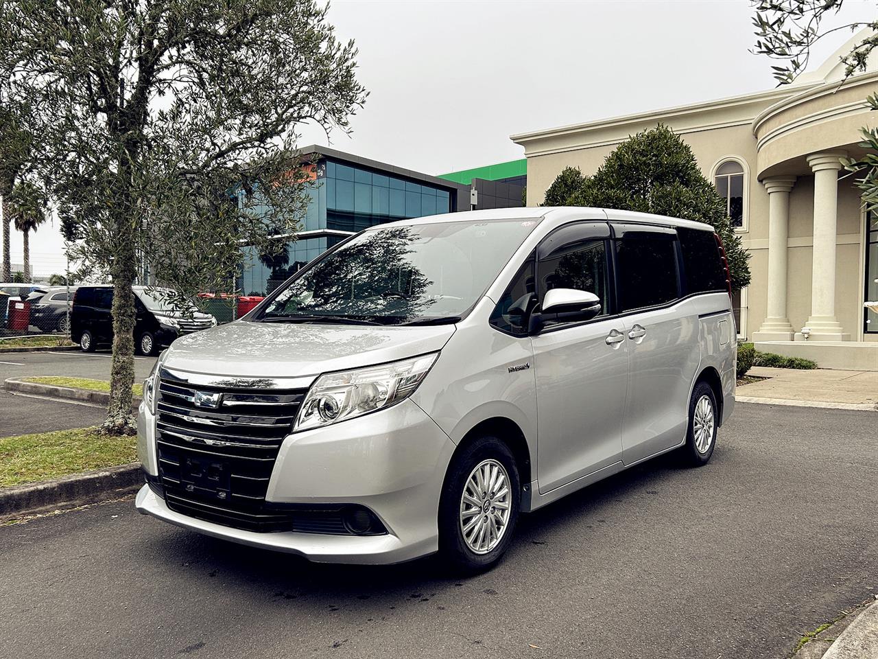 2016 Toyota NOAH