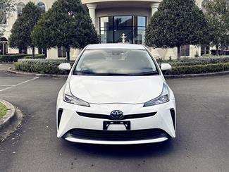 2019 Toyota PRIUS - Thumbnail