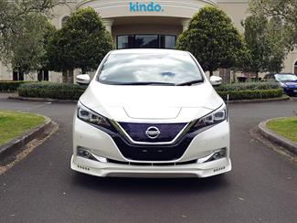 2018 Nissan LEAF - Thumbnail