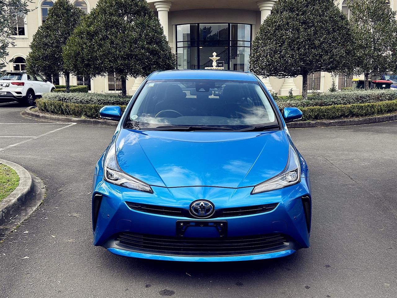 2019 Toyota PRIUS