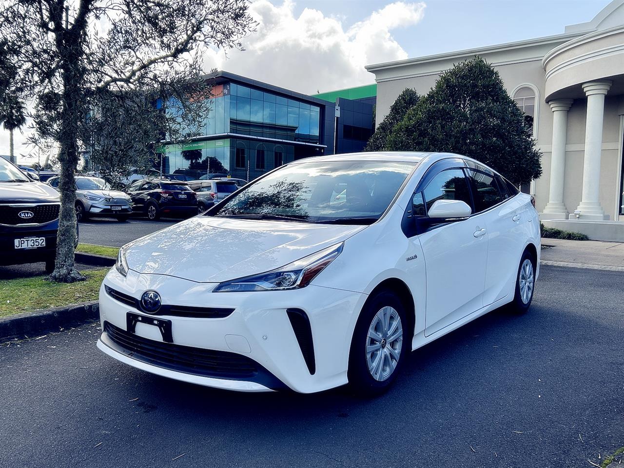 2019 Toyota PRIUS