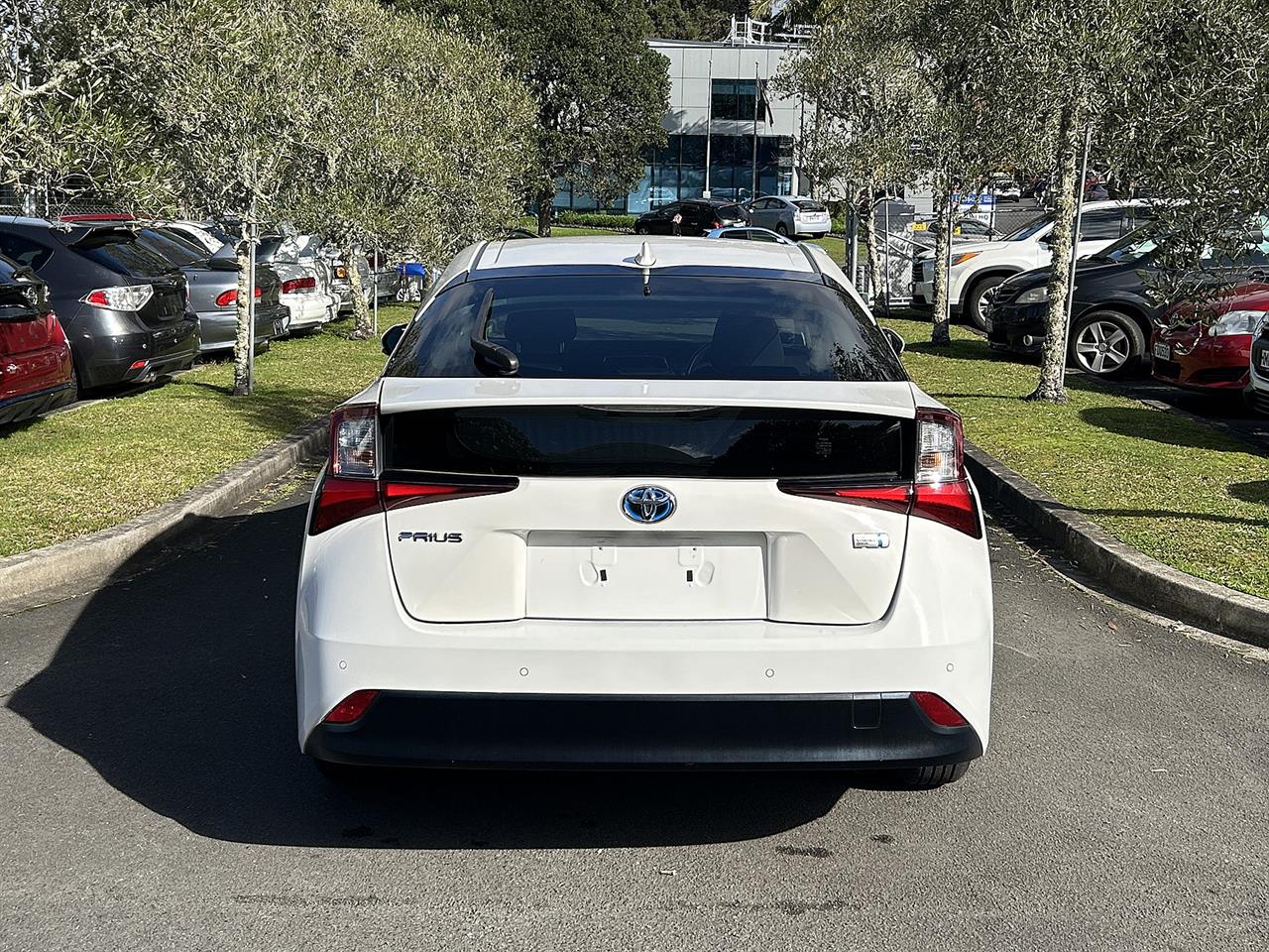 2019 Toyota PRIUS