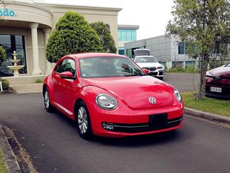 2013 Volkswagen Beetle - Thumbnail