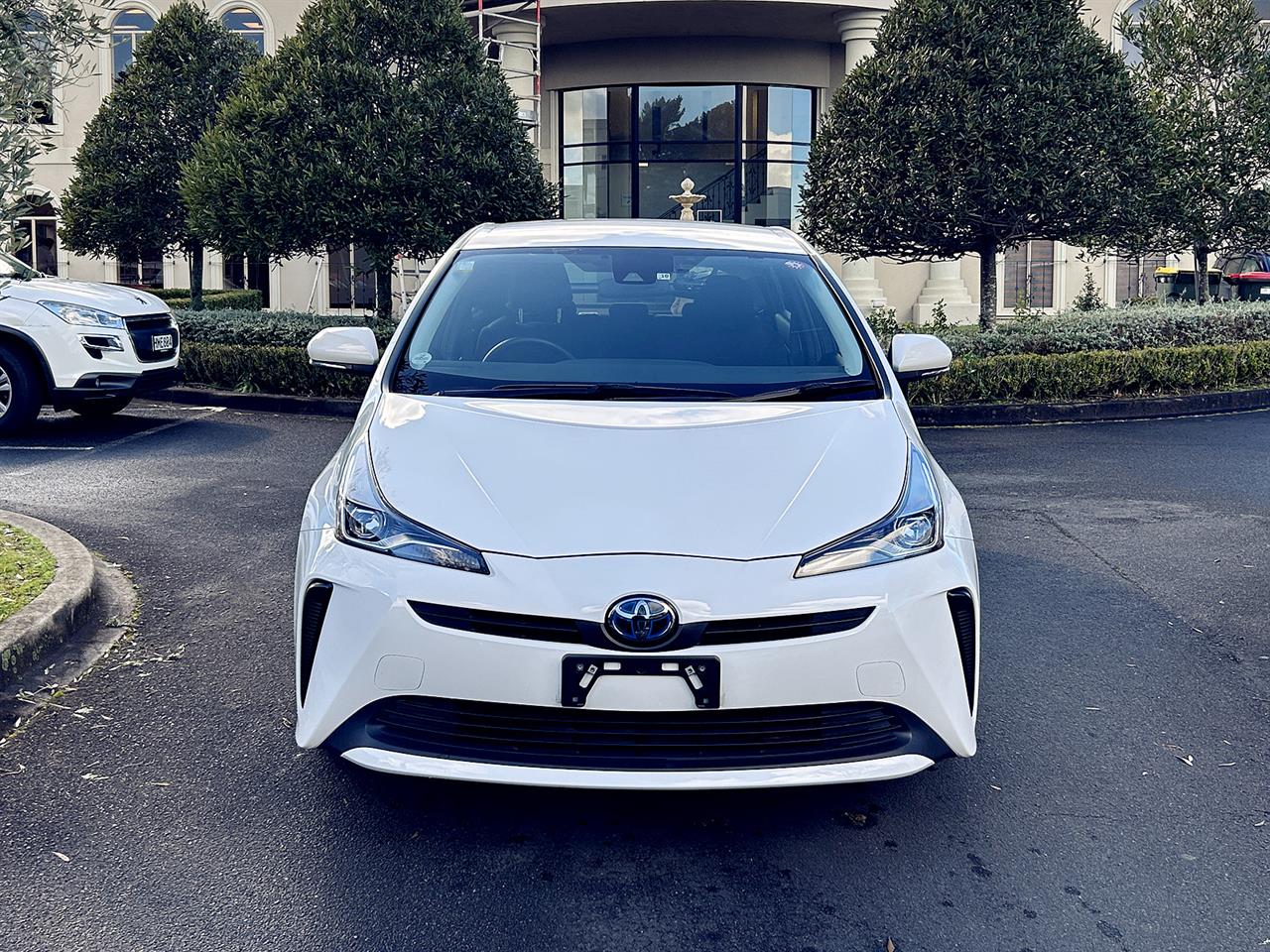 2019 Toyota PRIUS