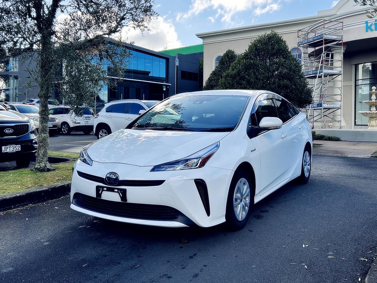 2019 Toyota PRIUS