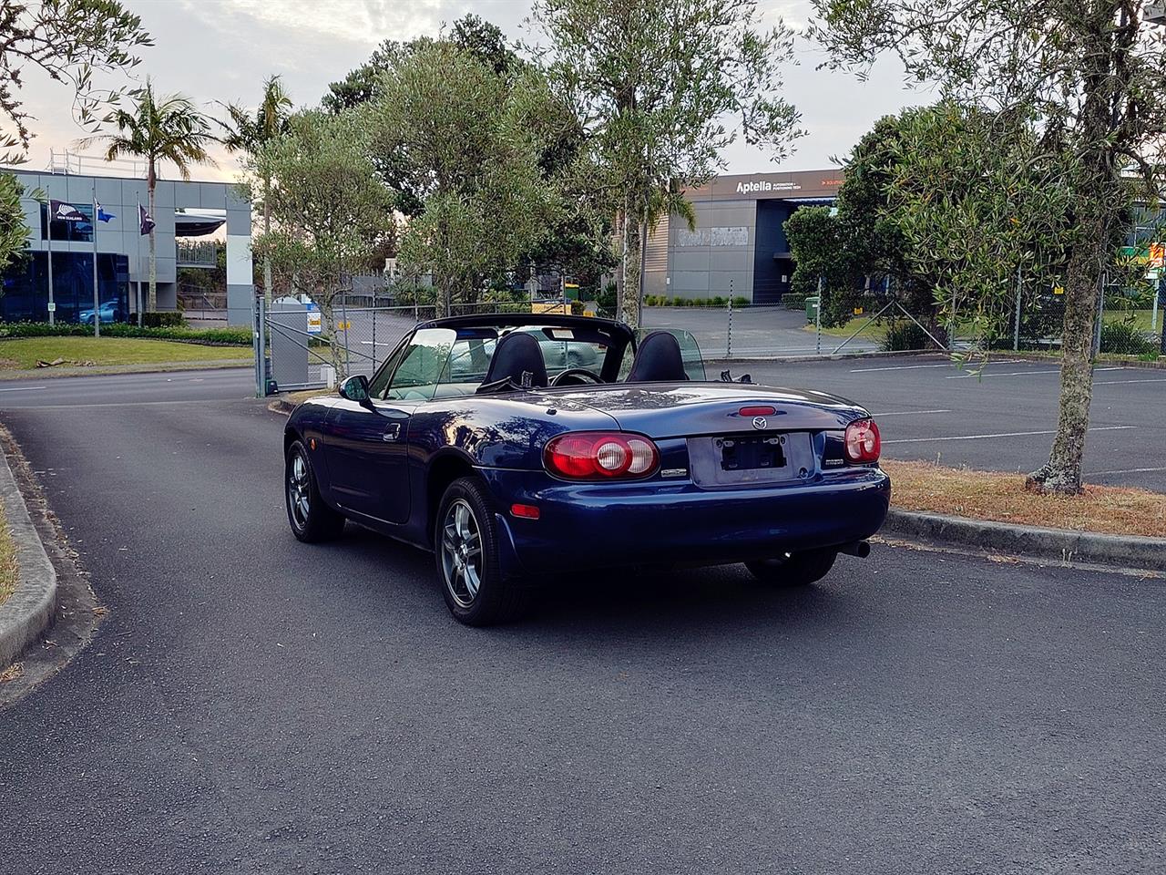 2000 Mazda ROADSTER