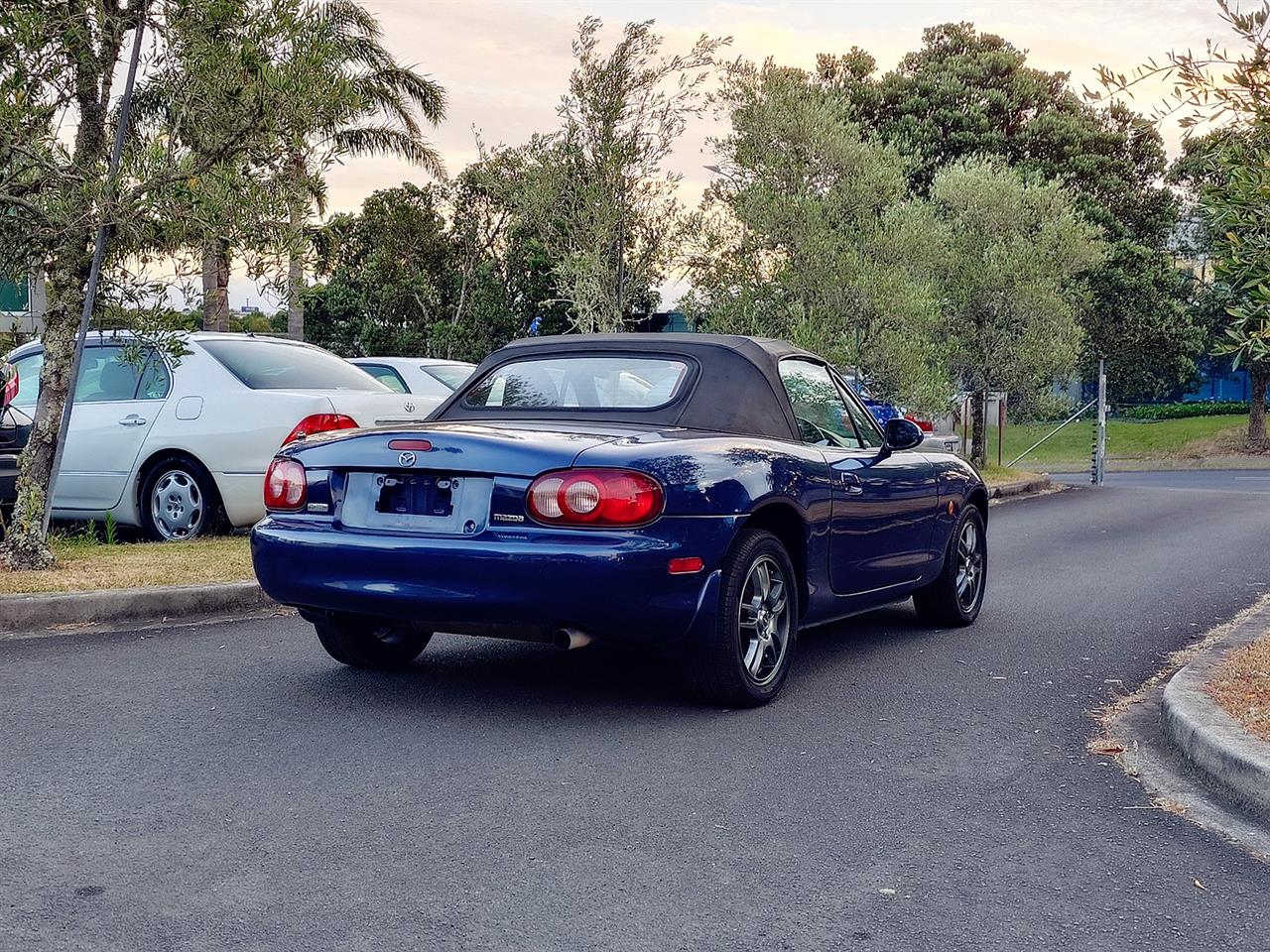 2000 Mazda ROADSTER