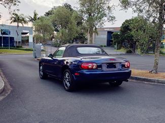 2000 Mazda ROADSTER - Thumbnail