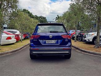 2018 Volkswagen Tiguan - Thumbnail